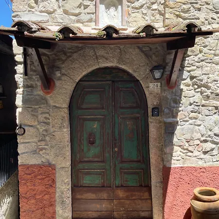 The Stone House Apartment *