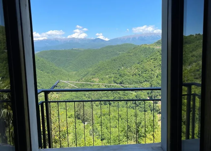 The Stone House アパート