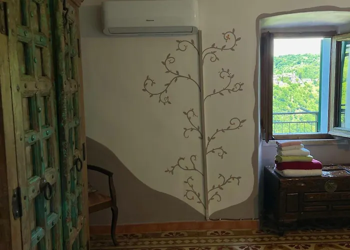 アパート The Stone House