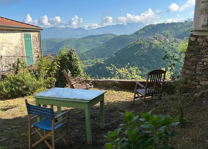 The Stone House アパート