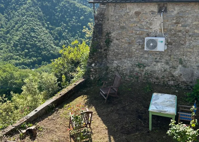 アパート The Stone House